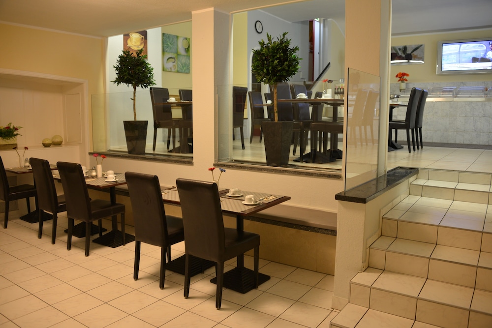 Hotel Italia 50/62