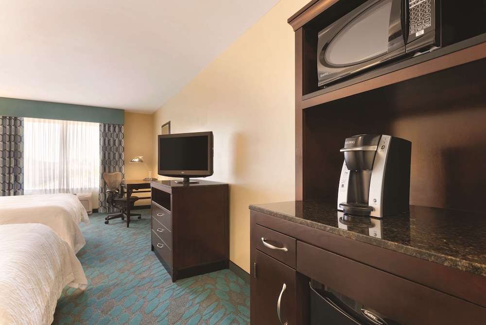 Hilton Garden Inn Fargo 42/61