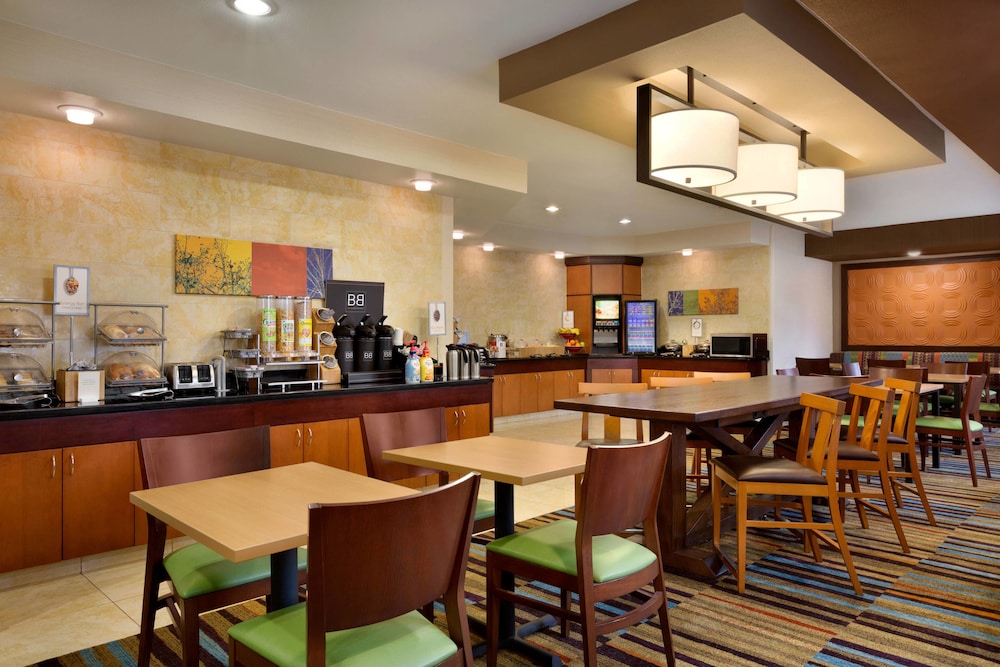 Fairfield Inn And Suites Dallas Mesquite 27/31