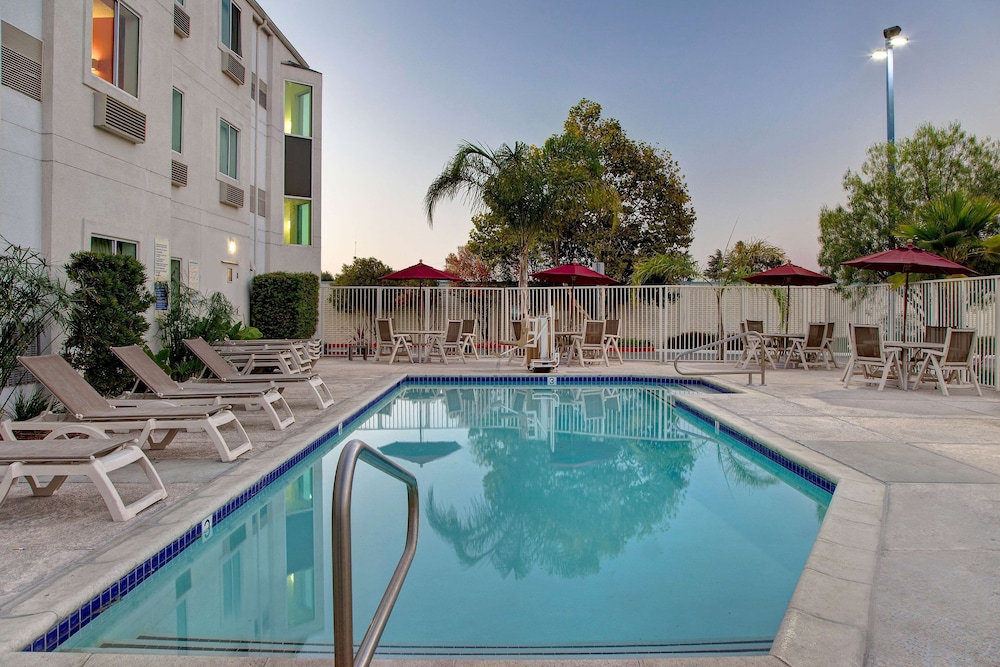 Motel6 Gilroy, CA 47/56