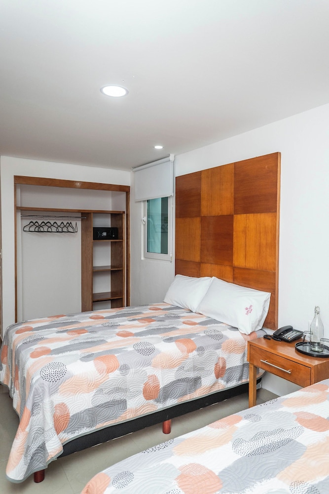 Hotel Suites Gaby Cancun 42/80
