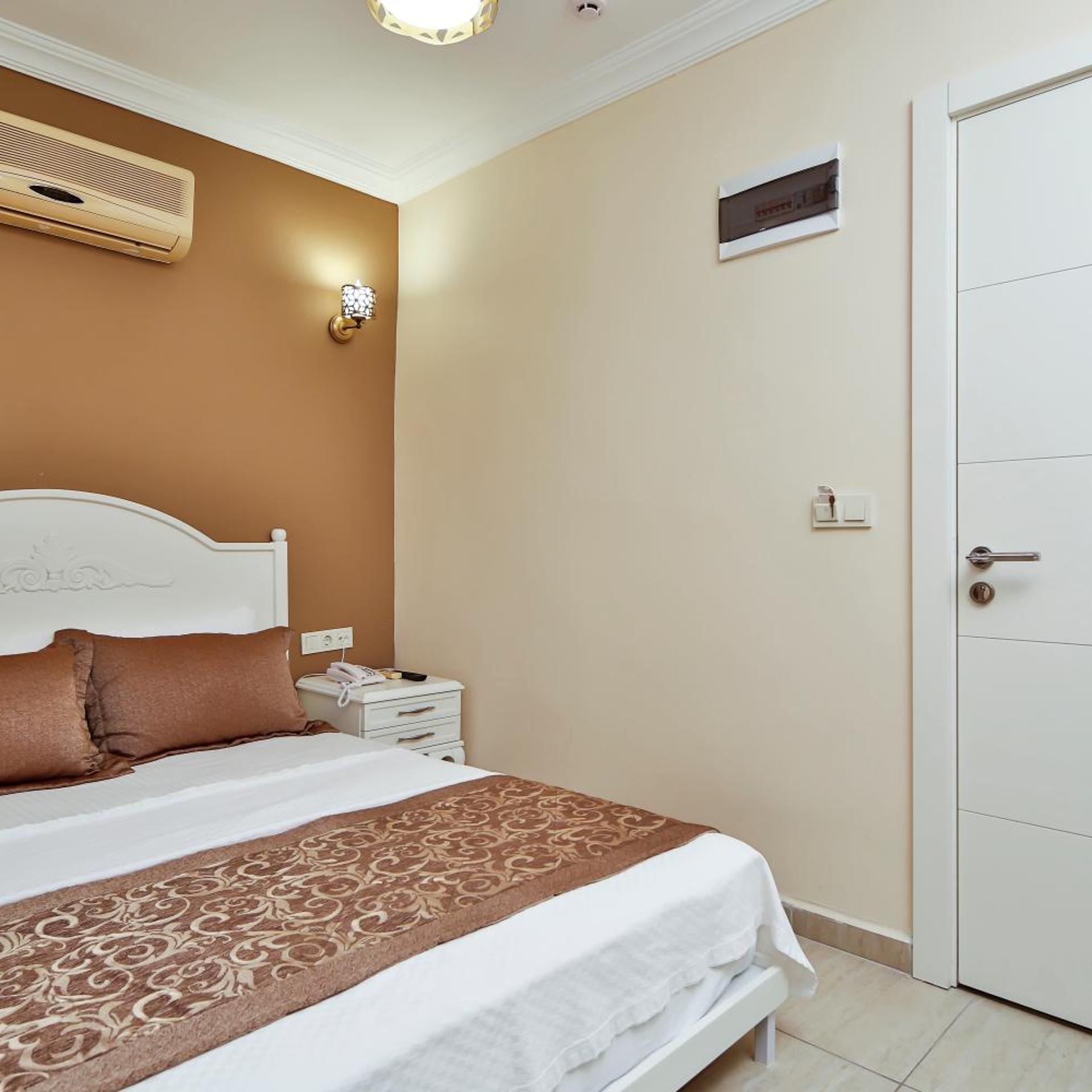 Budget, Double Bed, No Balcony