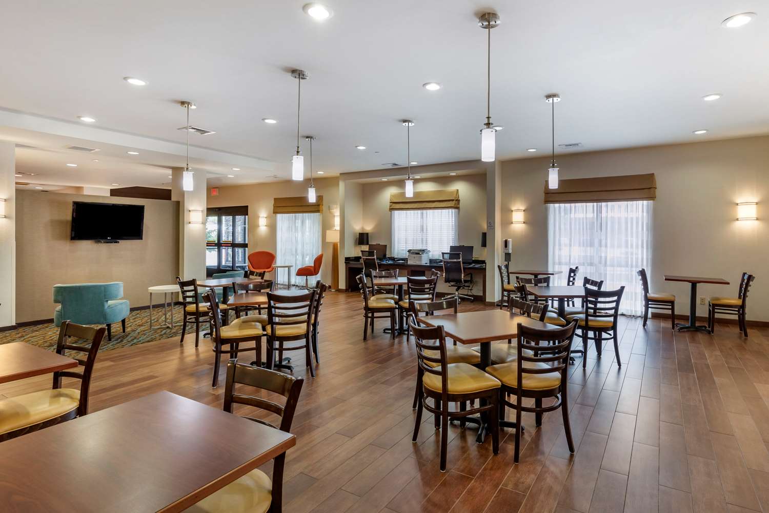 Sleep Inn & Suites Miles City I-94 27/39