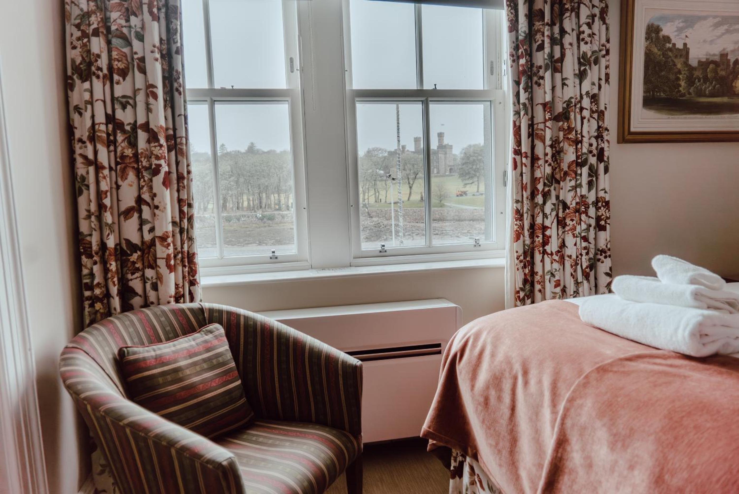 Room, Double or Twin Bed, Sea View