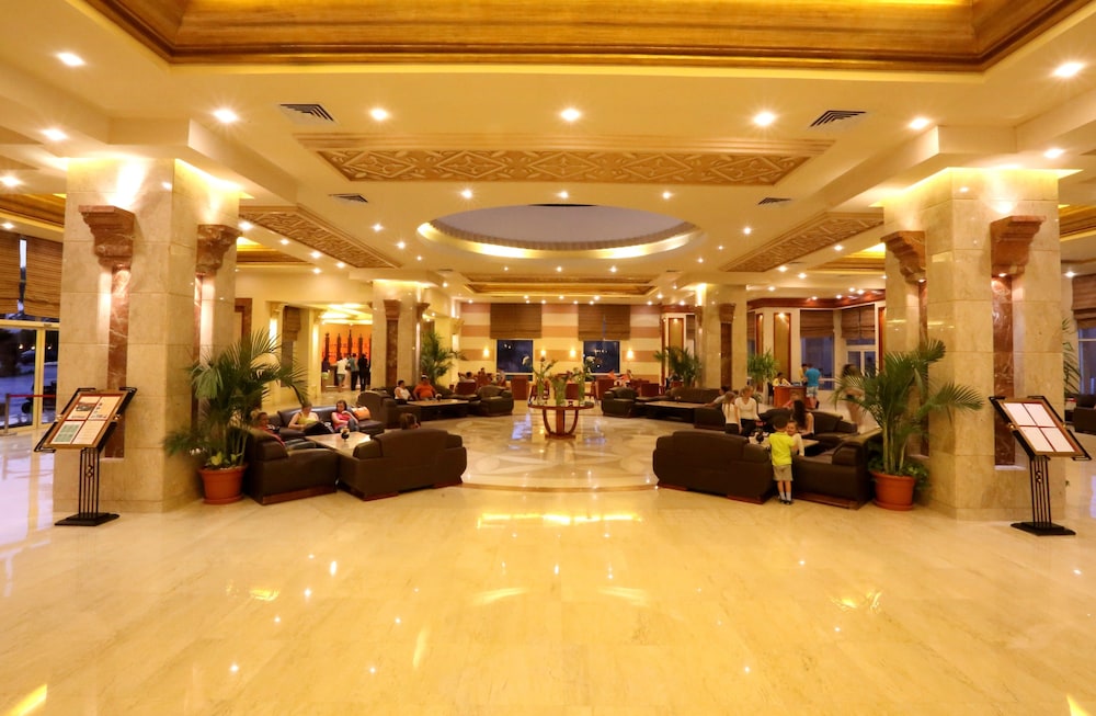 Rehana Royal Beach Resort and Spa 13/68