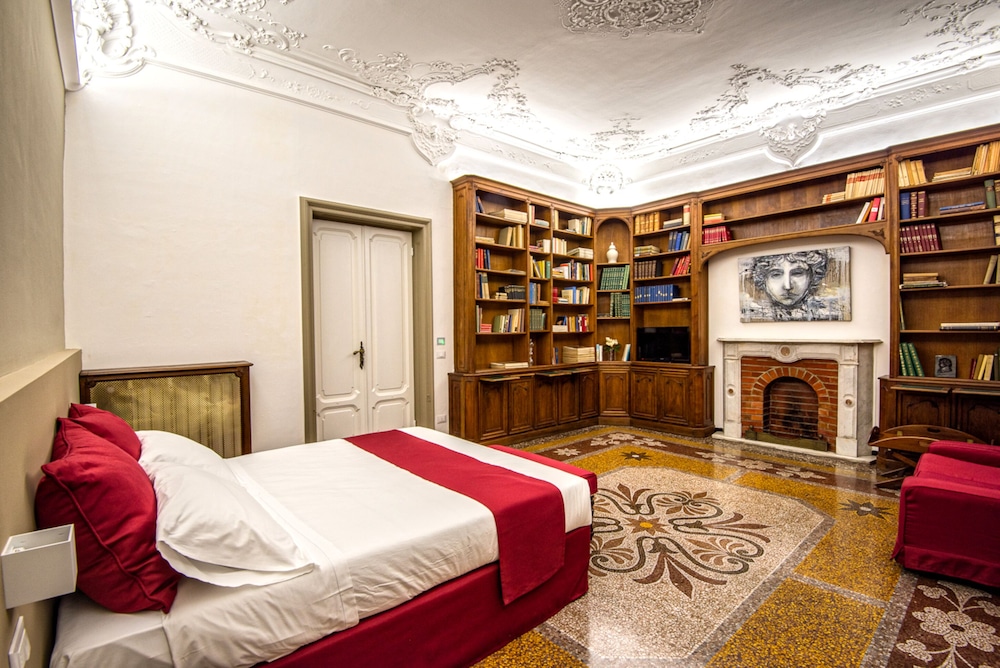 Genova46 Suites & Rooms 12/30
