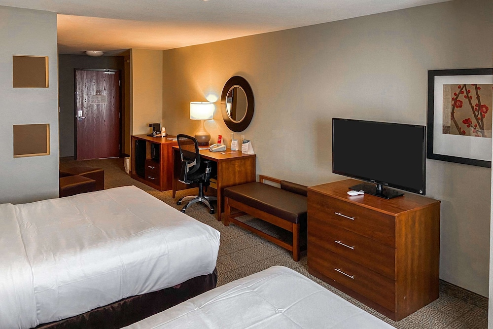 Comfort Suites Gallup East Route 66 and I-40 12/42