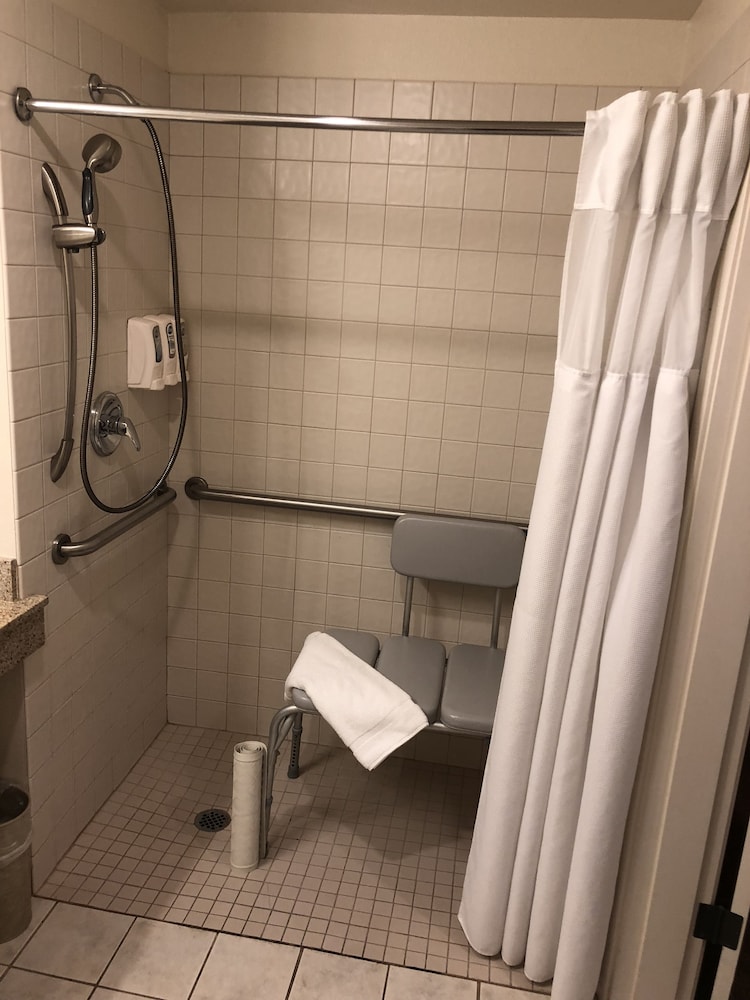 Best Western Plus Edmonds Harbor Inn 21/40