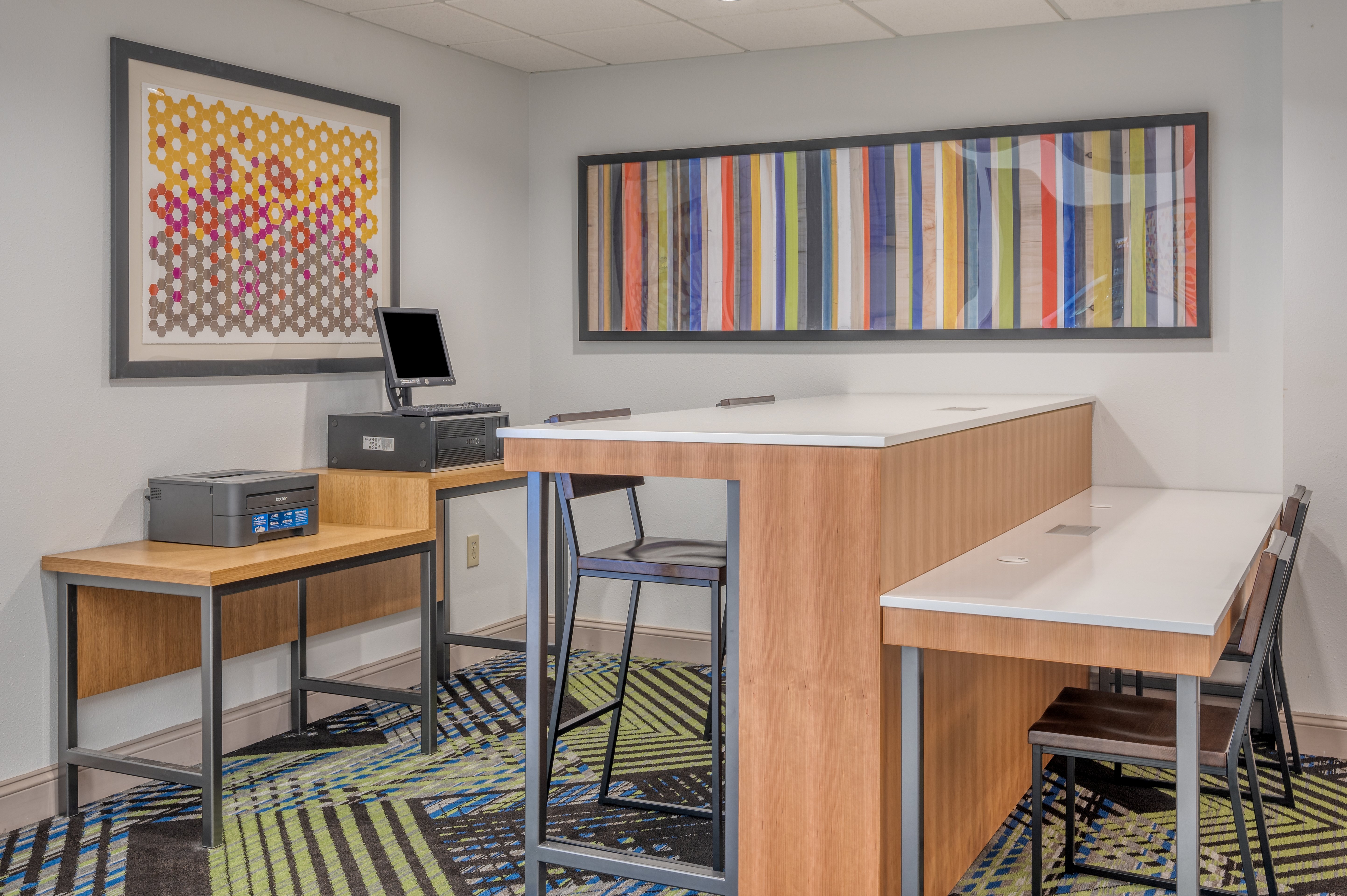Holiday Inn Express Suites Thornburg S Fredericksburg 54/58