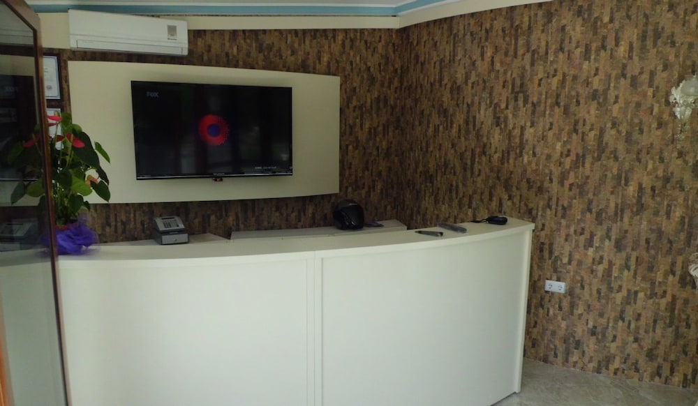 Funda Hotel 6/30
