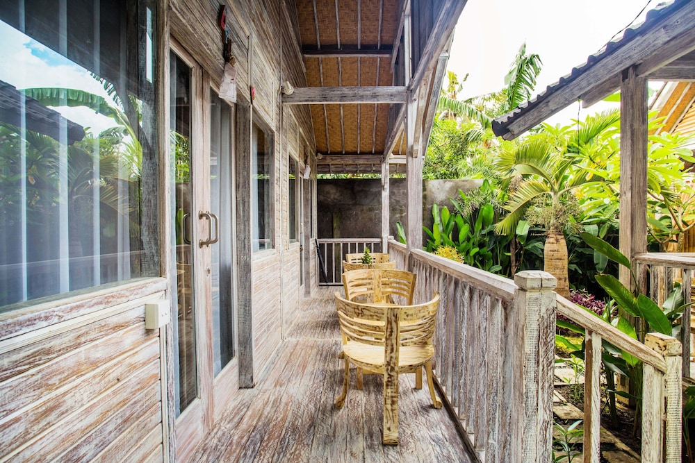 The Syron Huts Lembongan 29/45