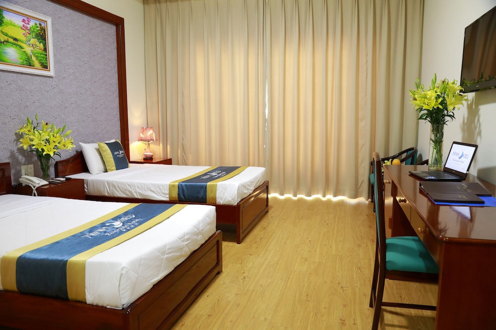 Ninh Kieu Riverside Hotel 13/70