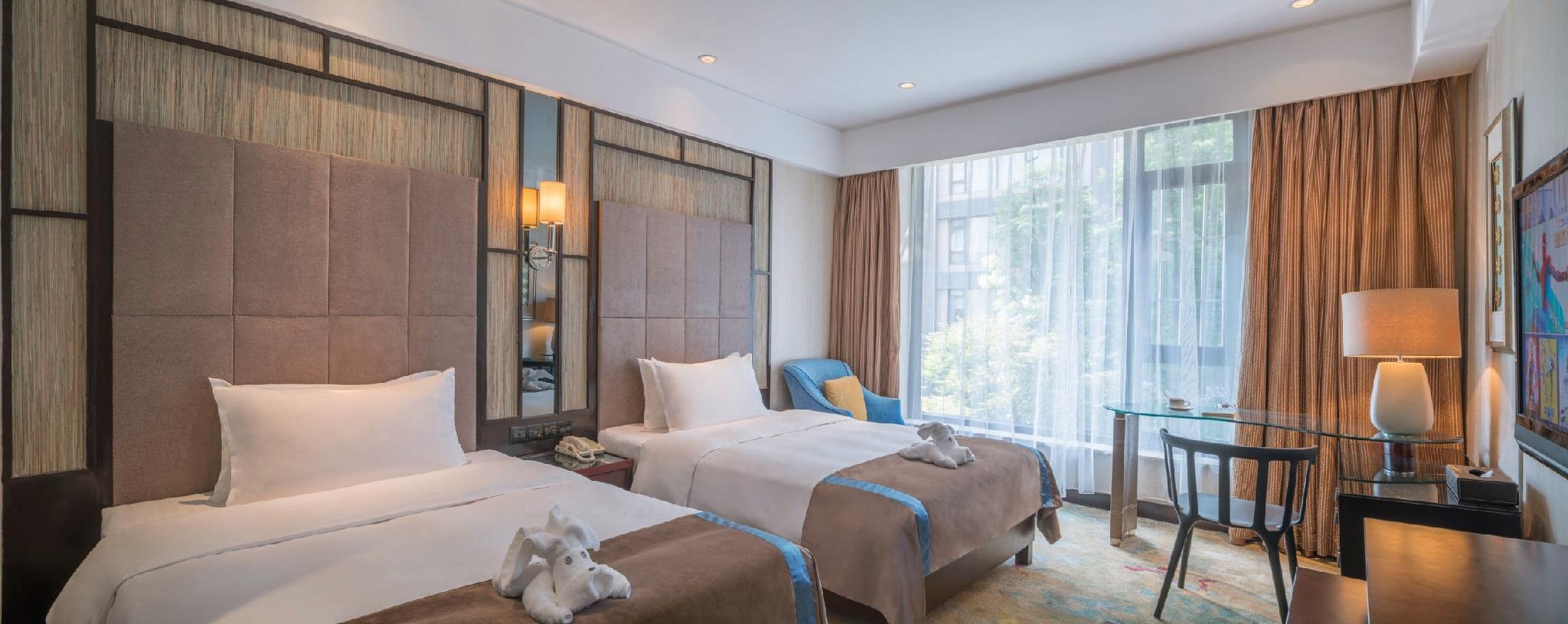 Business, Twin Beds
