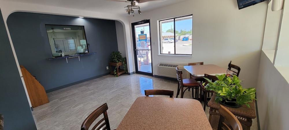 Americas Best Value Inn San Antonio Downtown Riverwalk 24/42