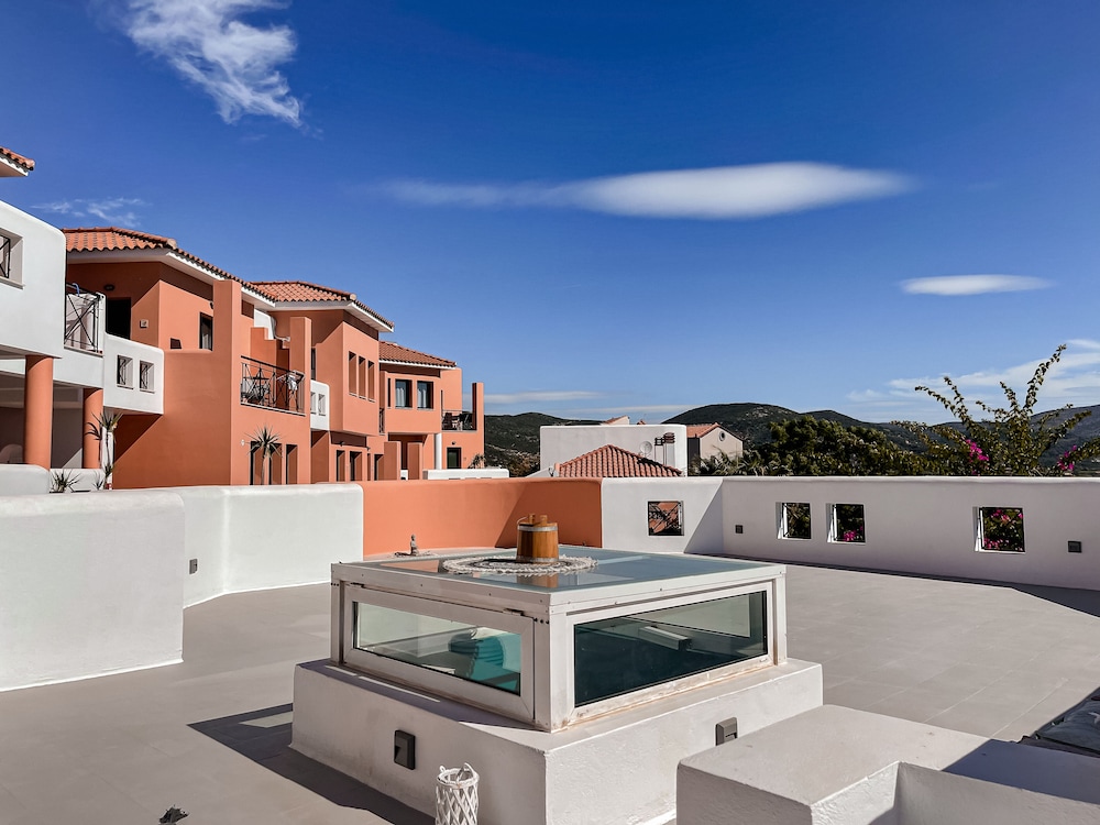 Nisea Hotel Samos 98/106