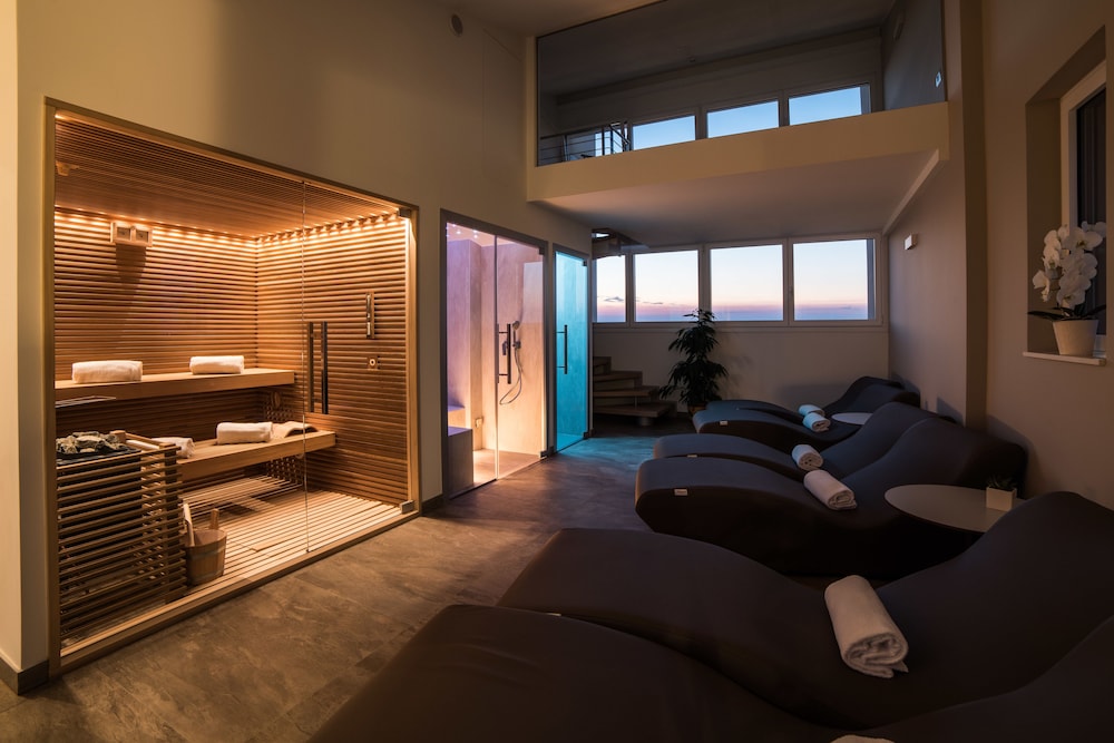 Hesperia Hotel & Residence 19/50