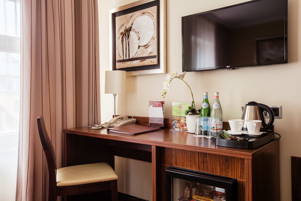 Avalon Hotel and Conferences 47/63