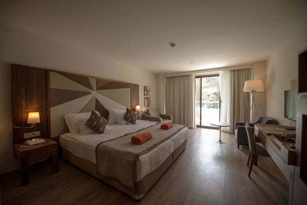 STANDARD ROOM FOREST VIEW