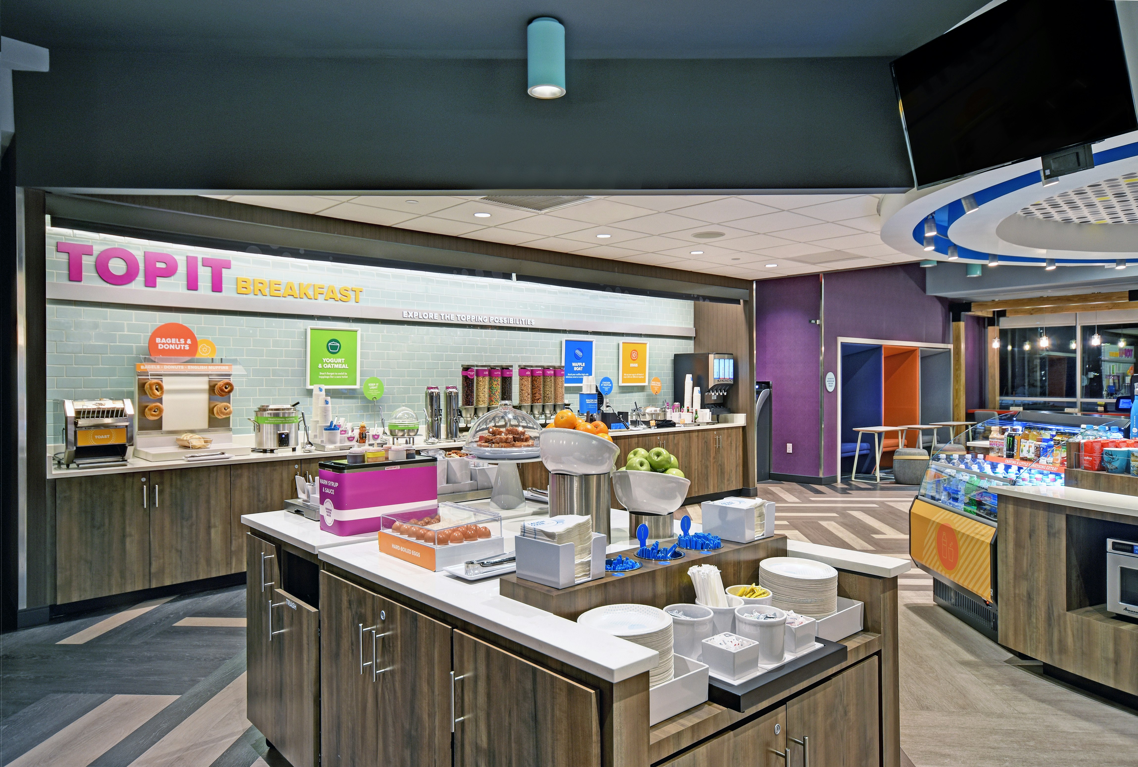 Tru by Hilton Portland Airport Area, ME 25/39