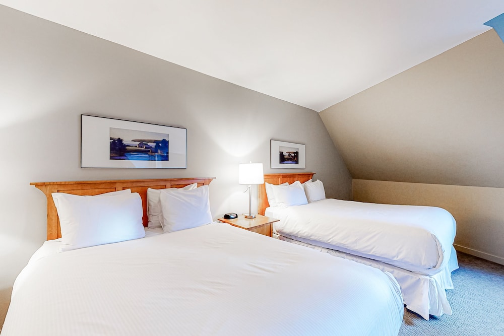 Whistler Peak Lodge 21/53