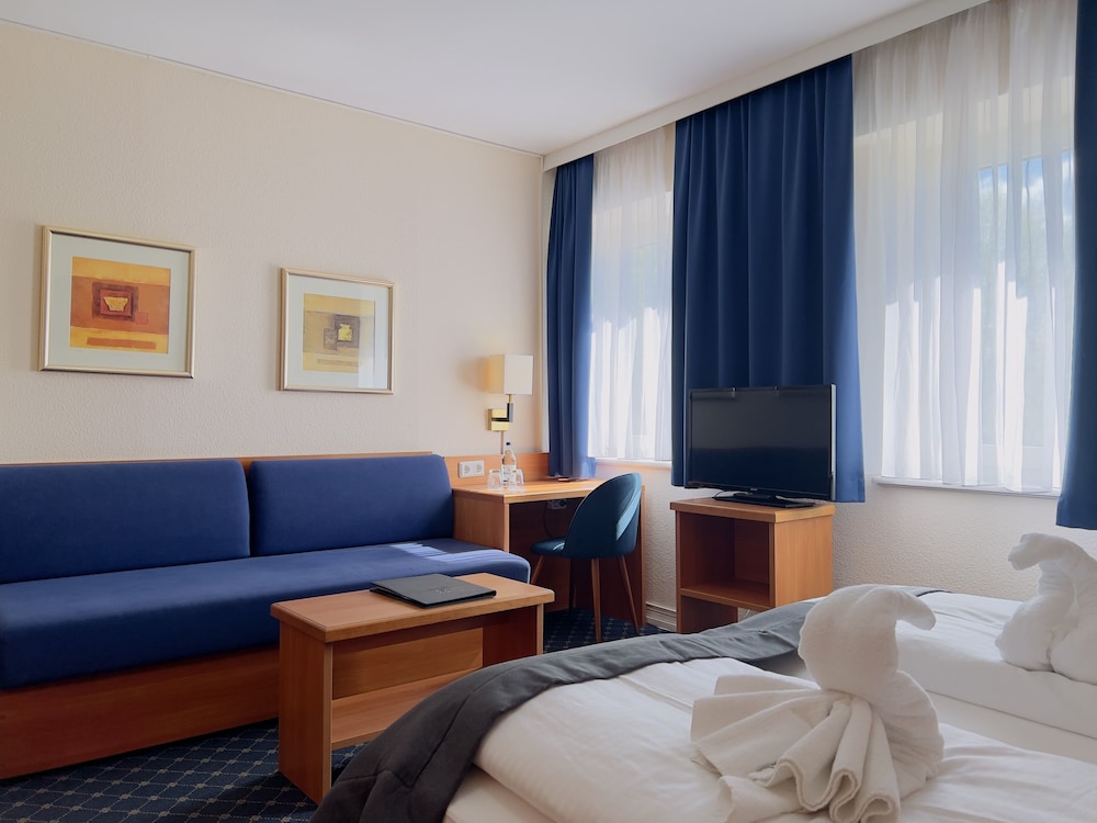 Elbbrucken Hotel 23/50
