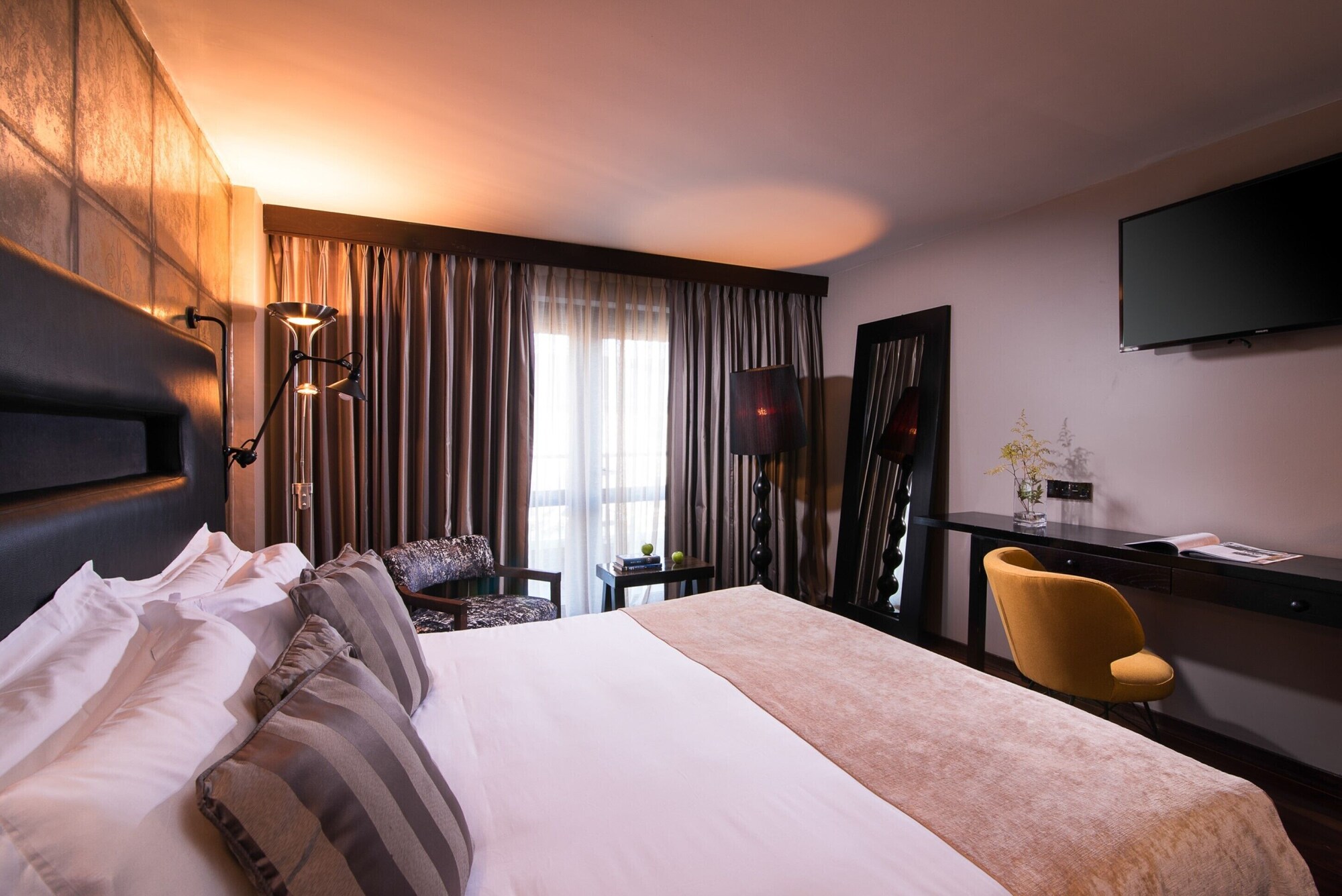 SUPERIOR, TWIN BEDS