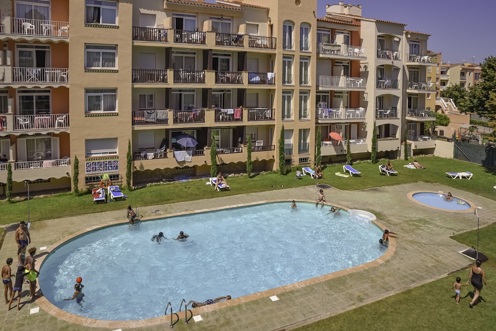Apartments Comte D Empuries 48/50