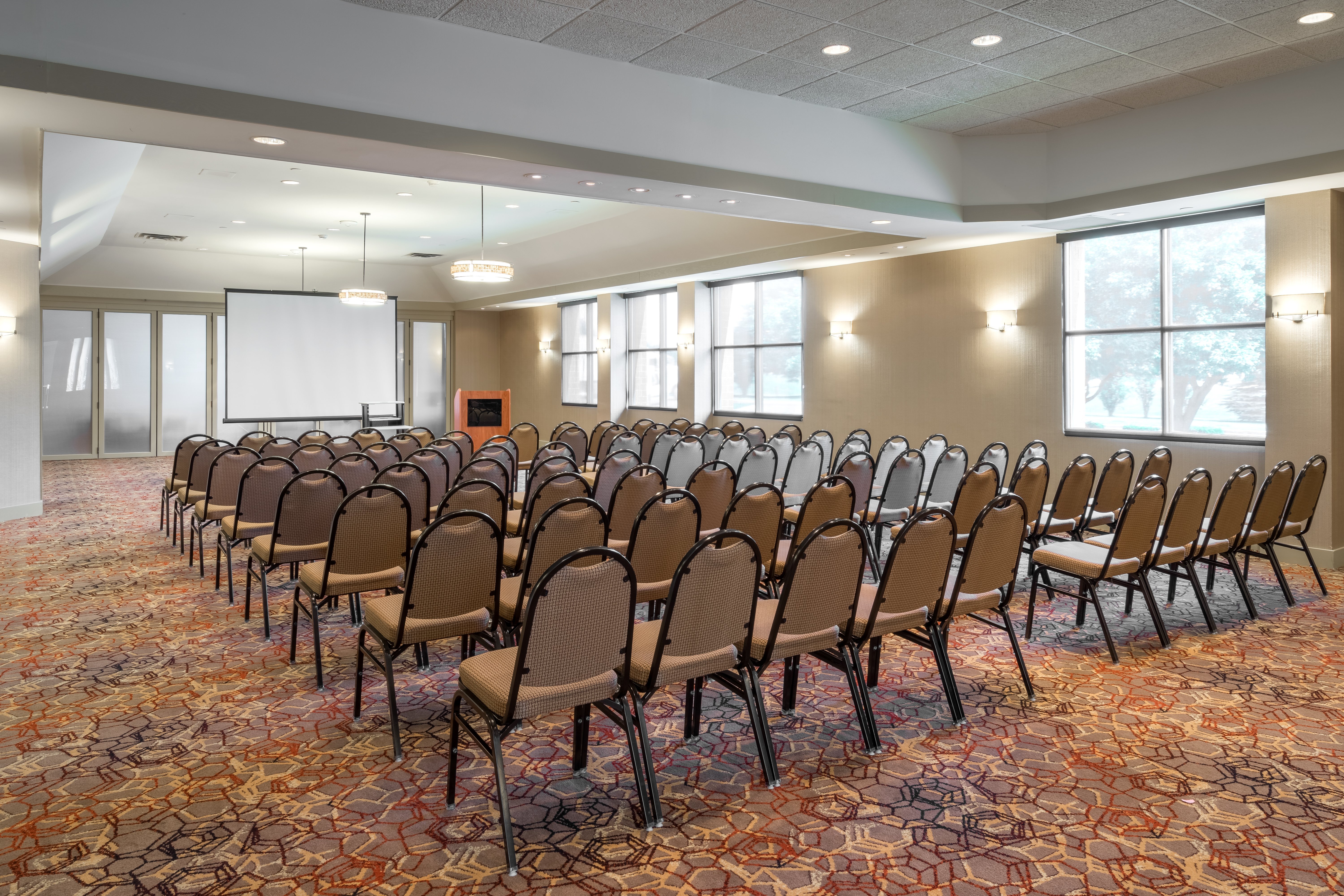 Holiday Inn Manitowoc 20/23