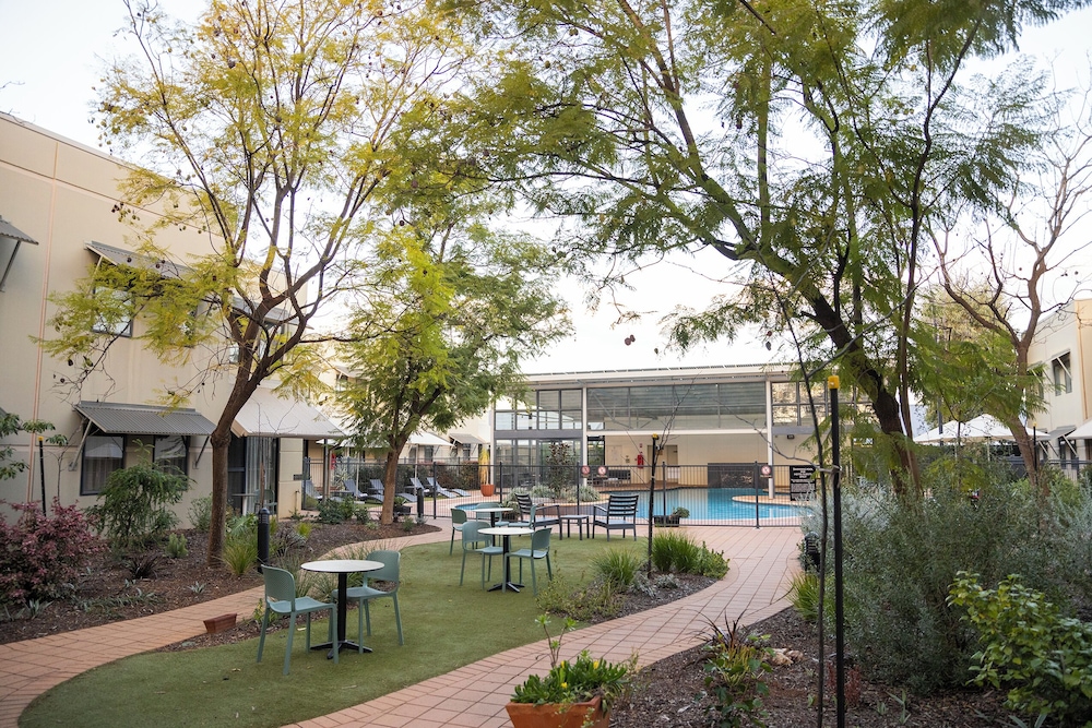 Rydges Kalgoorlie 62/65