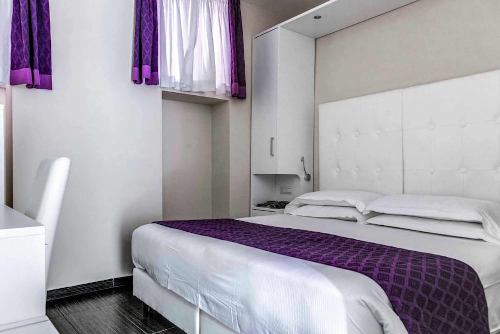 Relais Trevi 95 Boutique Hotel 35/74