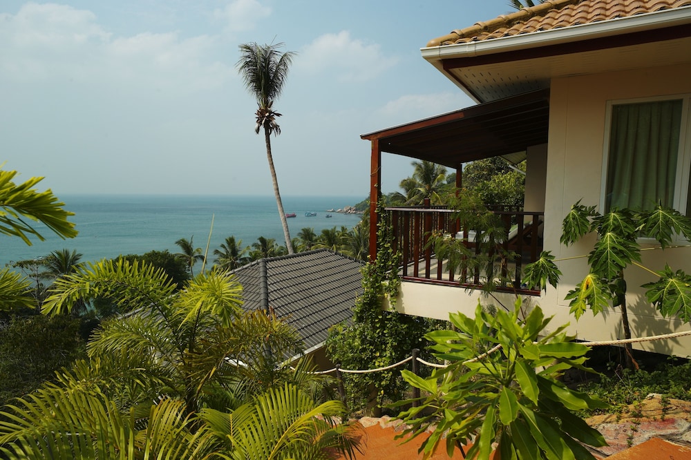 PINNACLE KOH TAO RESORT in KOH TAO - KOH NANGYUAN
