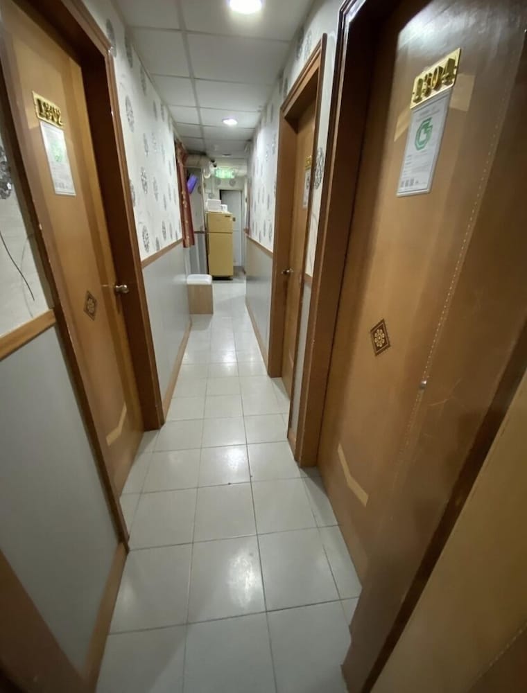 New Guangzhou Guest House 33/45