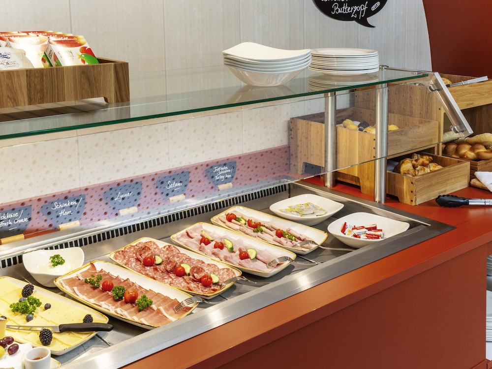 IBIS STYLES ST MARGRETHEN 12/26