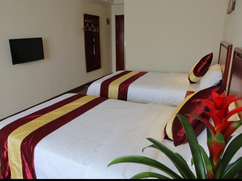 GreenTree Inn ShangHai National Convention Center XinFu Middle Road HuaZhi Road Hotel 19/27