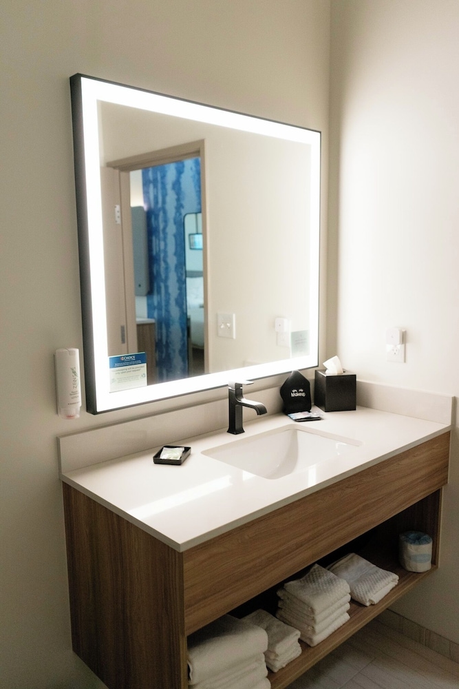 Sleep Inn & Suites Savannah Tennessee Riverfront 49/50