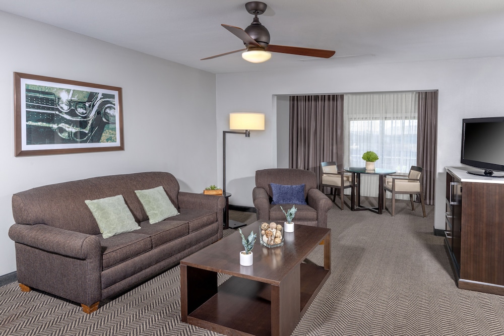 The Pierpont Inn 33/61