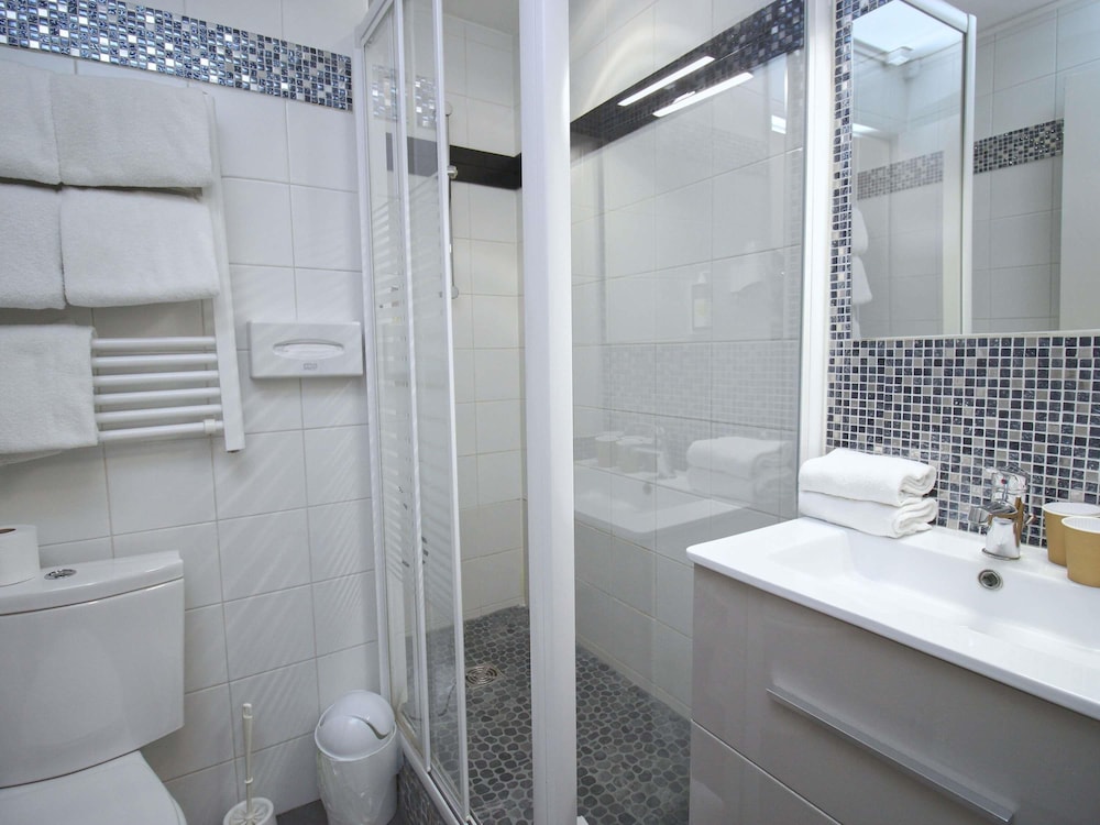 greet Hotel Dijon Sud Longvic 48/50