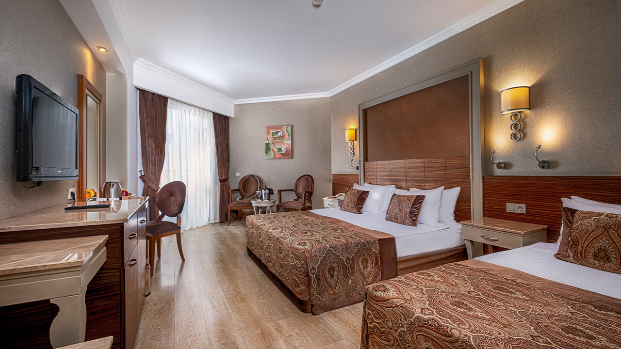 Pool, Double Bed, Large