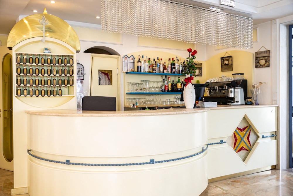Hotel Royal 8/50