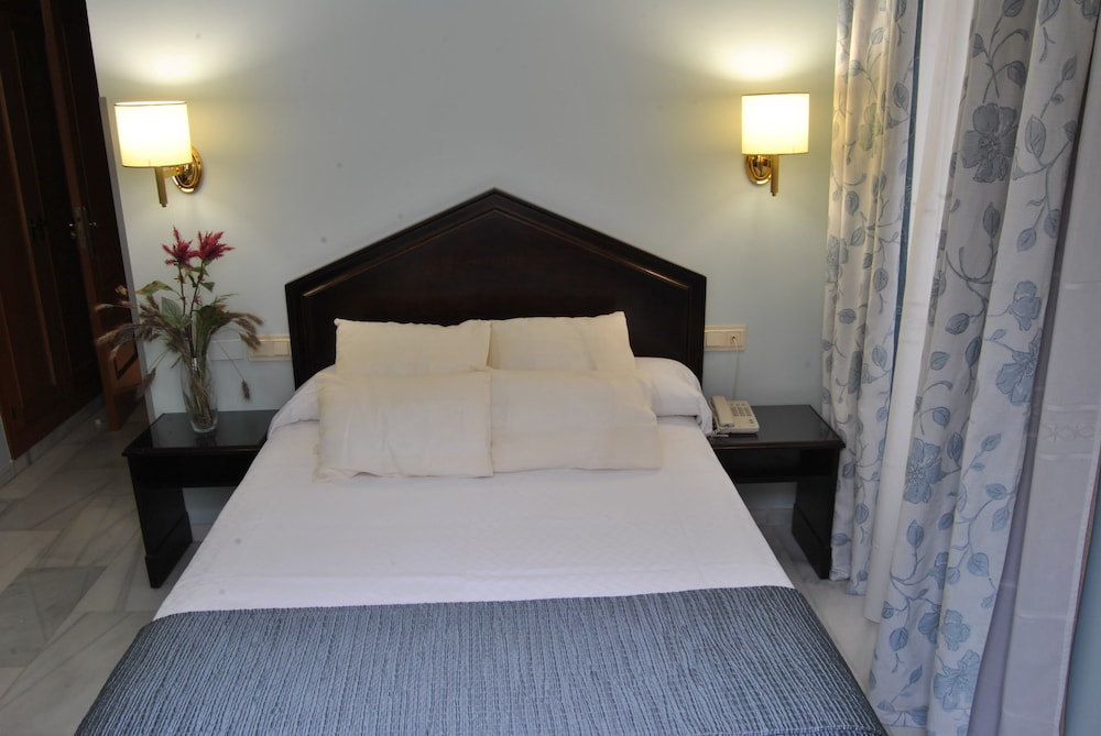 Navas Hotel 23/82