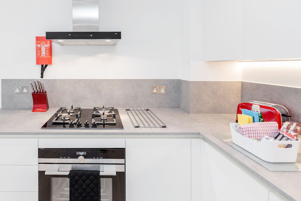 Roomspace Apartments -Walpole Court 48/50