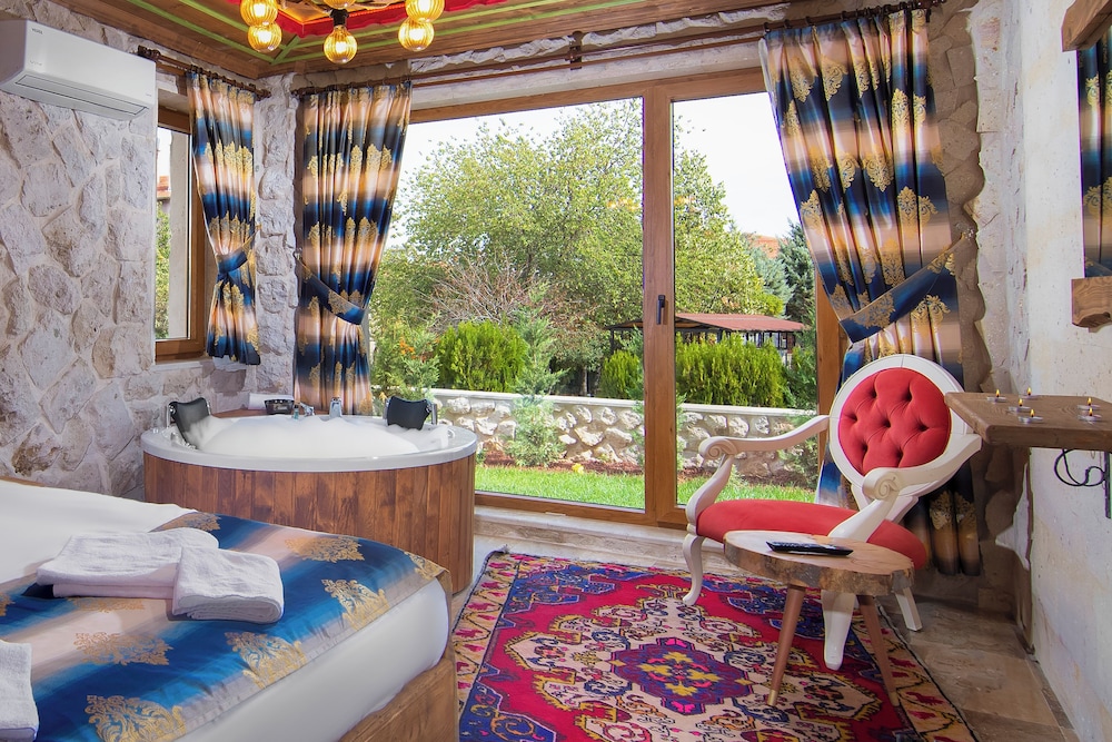Cappadocia Fiesta Stone House 13/23