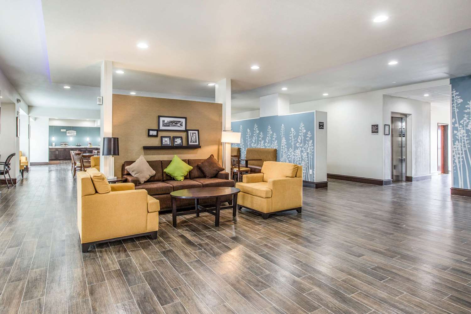 Sleep Inn & Suites Bryan - College Station 11/17