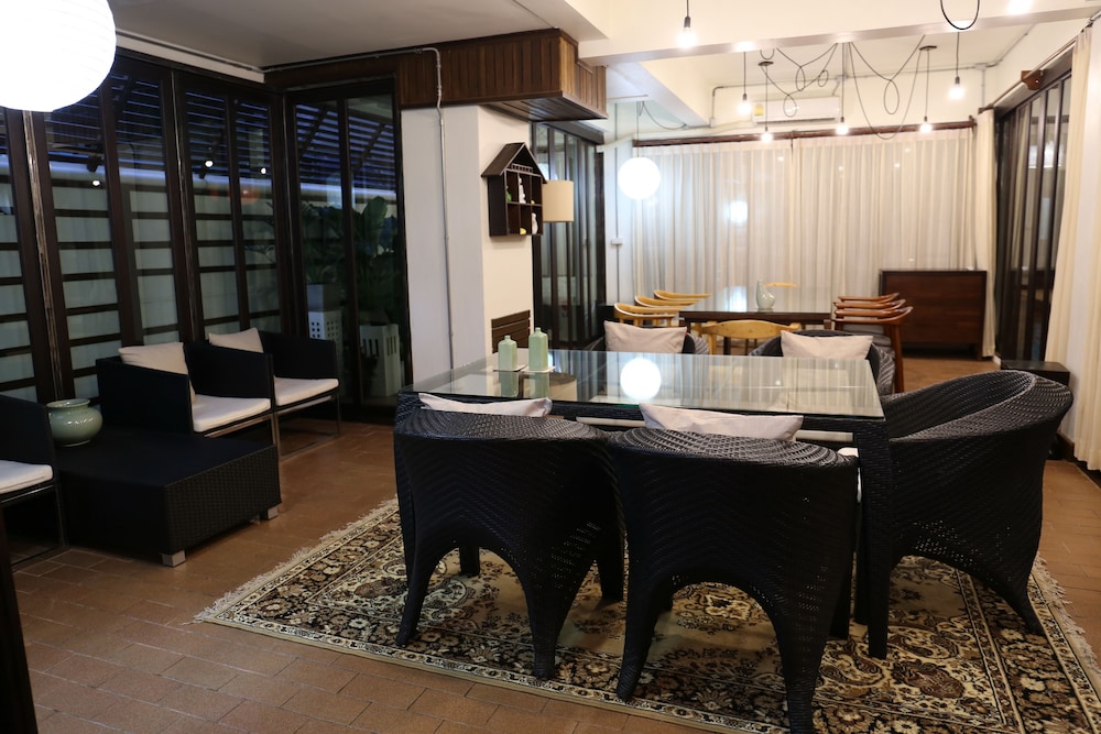 Kampaeng Ngam Hotel 38/40