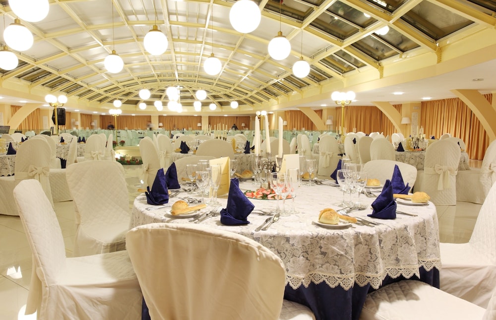 Dioscuri Bay Palace Hotel 60/75