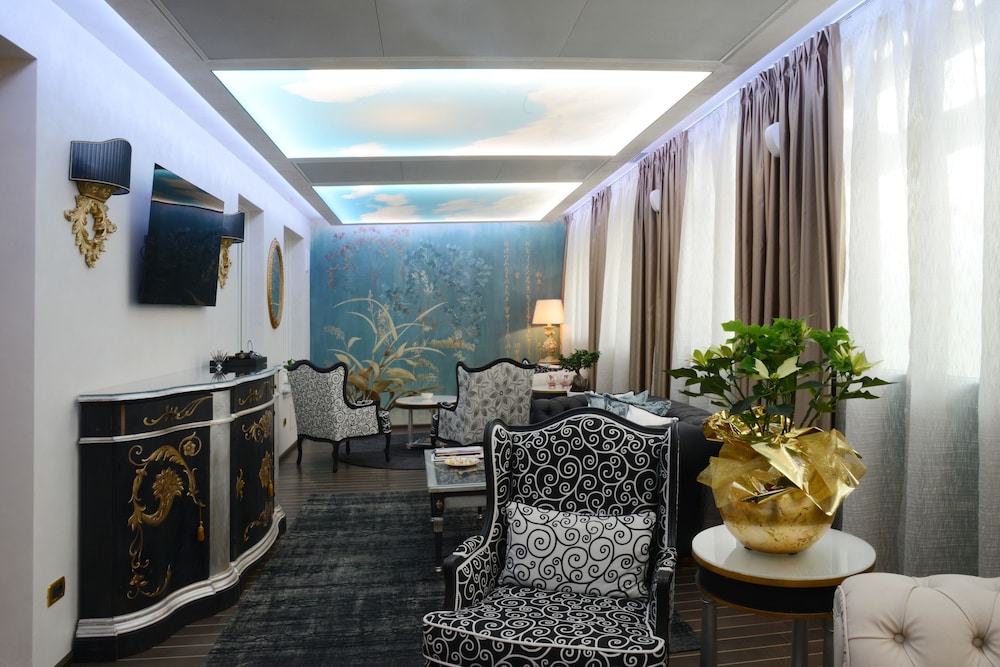 Vip's Motel Luxury Accommodation & Spa 56/72