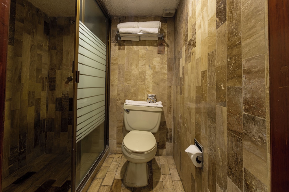 Costa De Oro Beach Hotel 47/50