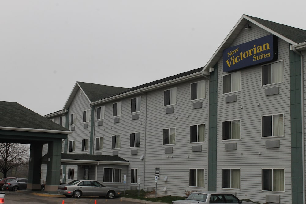 New Victorian Suites 2/66