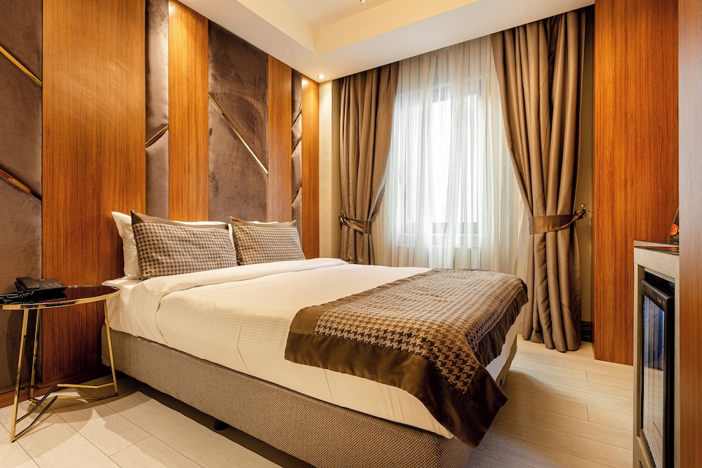 Santra Hotel 5/33