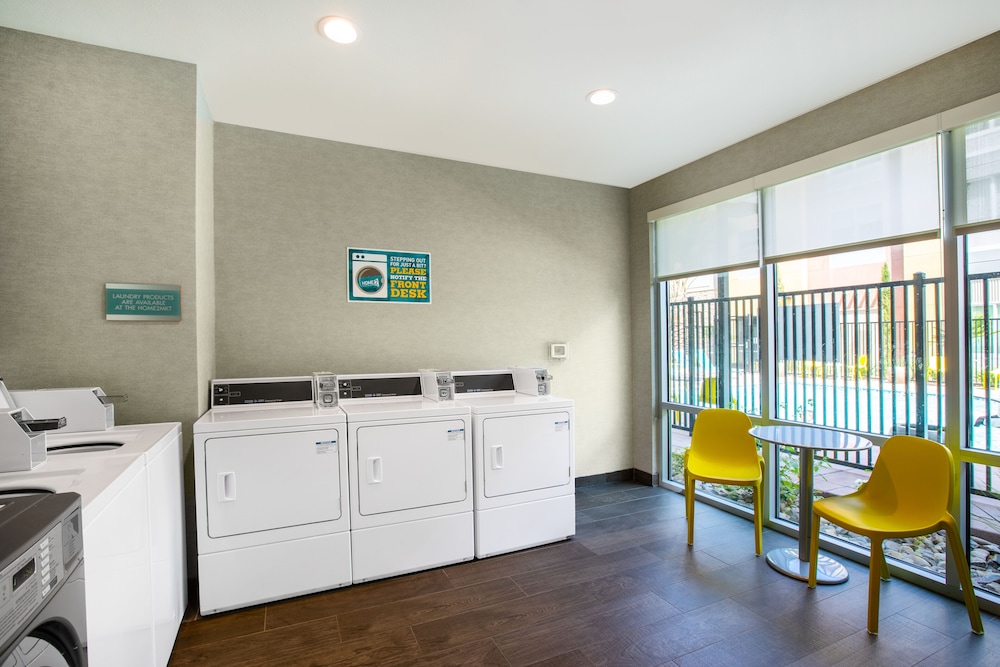 Home2 Suites By Hilton Carlsbad CA 15/44